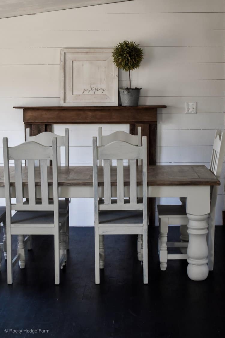 Farmhouse Mobile Home Dining Room