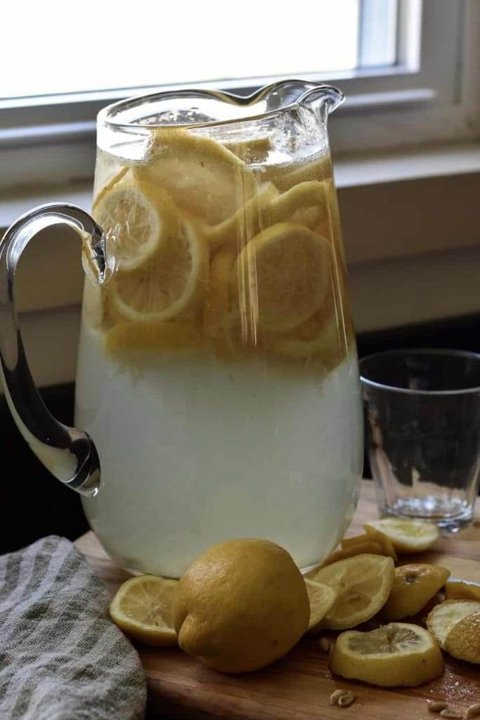 How to Make a Gallon of Fresh-Squeezed Homemade Lemonade