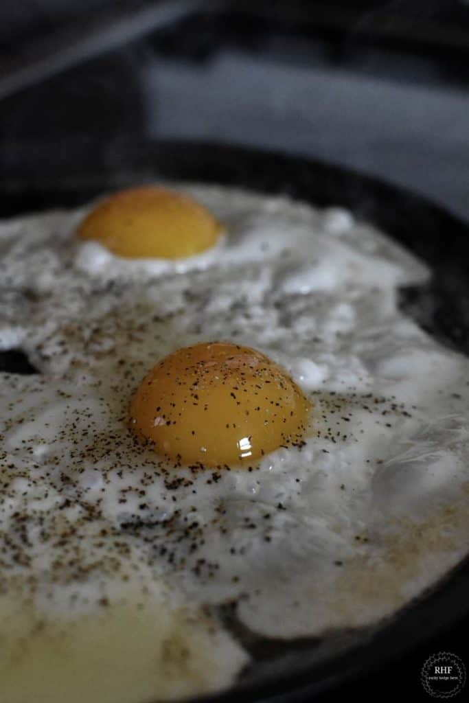 how to cook over easy eggs